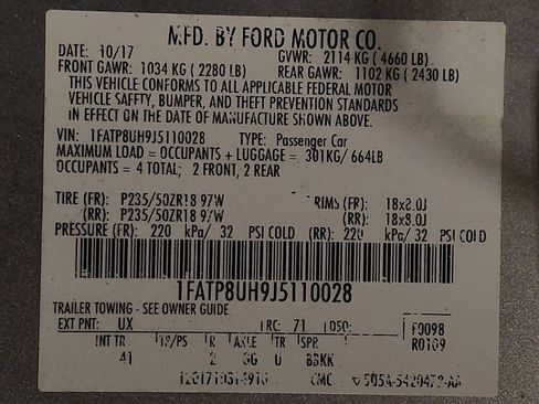 Used 2018 Ford Mustang Premium RWD image 33