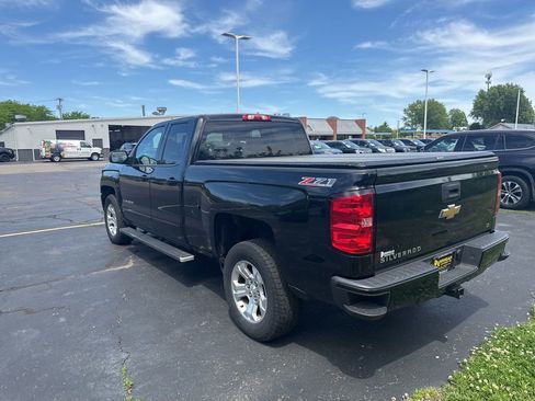 Used 2017 Chevrolet Silverado 1500 LT w/ All Star Edition AWD/4WD image 4