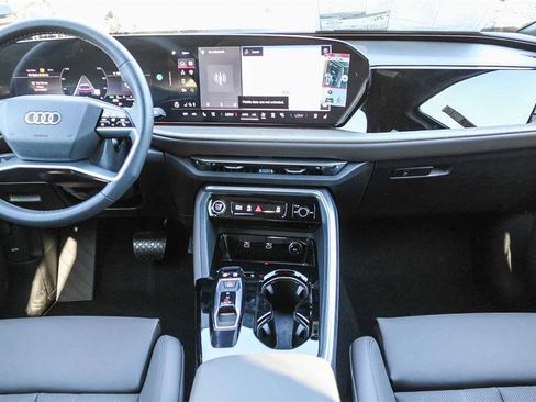 New 2025 Audi Q5 Premium Plus image 13