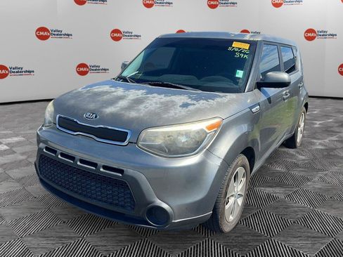 Used 2016 Kia Soul FWD image 1