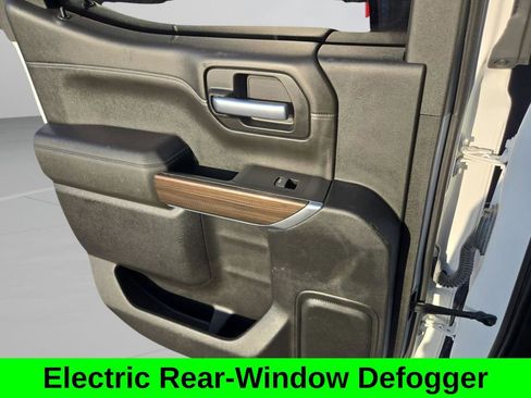 Used 2021 Chevrolet Silverado 1500 LT Trail Boss w/ Convenience Package II image 18