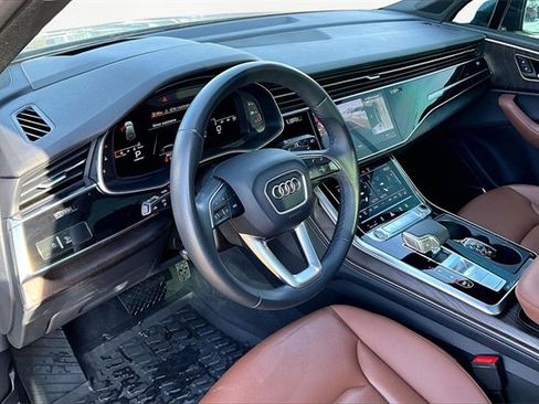 Used 2022 Audi Q7 3.0T Prestige image 13