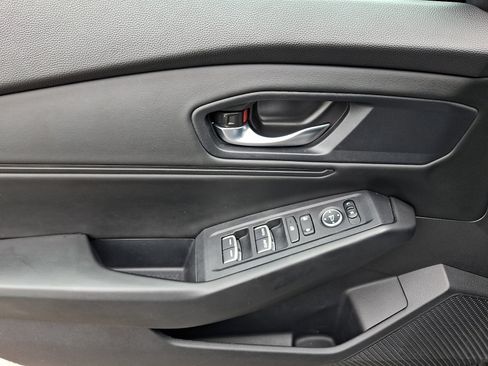Used 2023 Honda Accord EX image 12