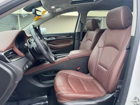 Used 2021 Buick Enclave Avenir w/ Avenir Technology Package image 6