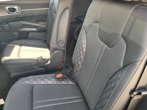 Used 2021 Kia Sorento SX FWD image 13