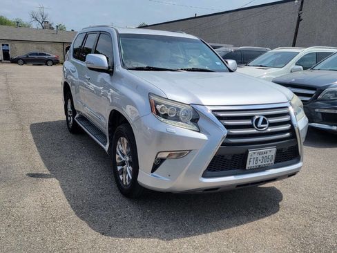 Used 2015 Lexus GX 460 Luxury image 2