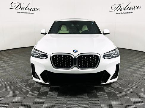 Used 2022 BMW X4 xDrive30i w/ M Sport Package image 2