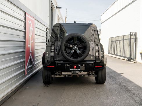 Used 2023 Land Rover Defender 110 Carpathian Edition AWD/4WD image 36