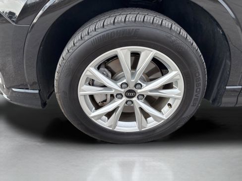 Used 2024 Audi Q3 2.0T Premium image 48