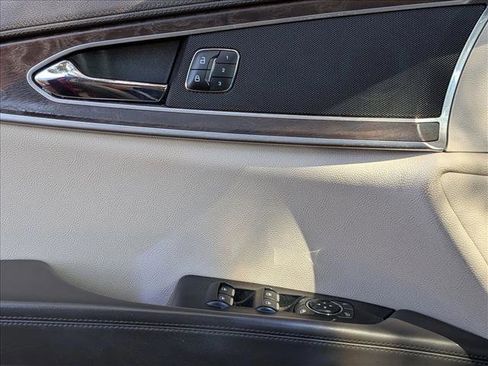 Used 2016 Lincoln MKX Select w/ Select Plus Package image 4