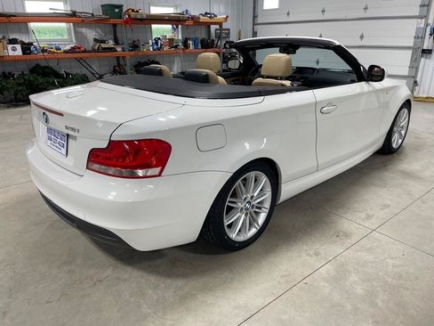 Used 2012 BMW 128i Convertible RWD image 15