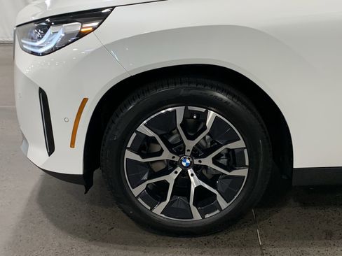 Used 2025 BMW X3 xDrive30i w/ Premium Package image 10