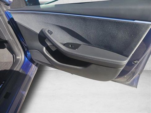 Used 2025 Tesla Model 3 Long Range image 11