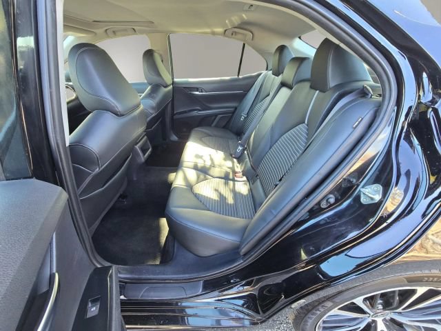 Used 2020 Toyota Camry SE w/ Moonroof Package AWD/4WD image 12
