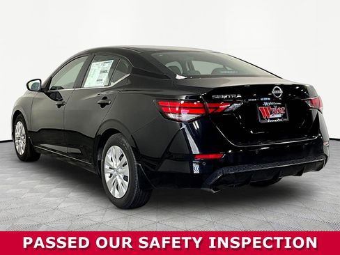 Certified 2025 Nissan Sentra S FWD image 4