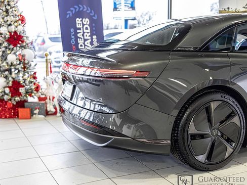 Used 2024 Lucid Air Touring image 14