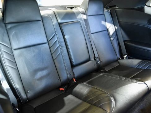 Used 2015 Dodge Challenger SRT Hellcat image 22