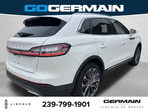 Used 2023 Lincoln Nautilus Reserve w/ Equipment Group 201A image 7