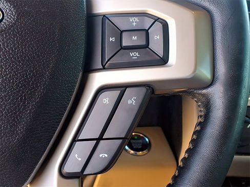 Used 2017 Ford F250 Lariat w/ Lariat Ultimate Package image 19