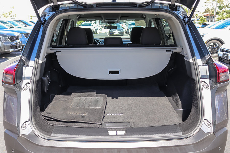Used 2023 Nissan Rogue S AWD/4WD image 25
