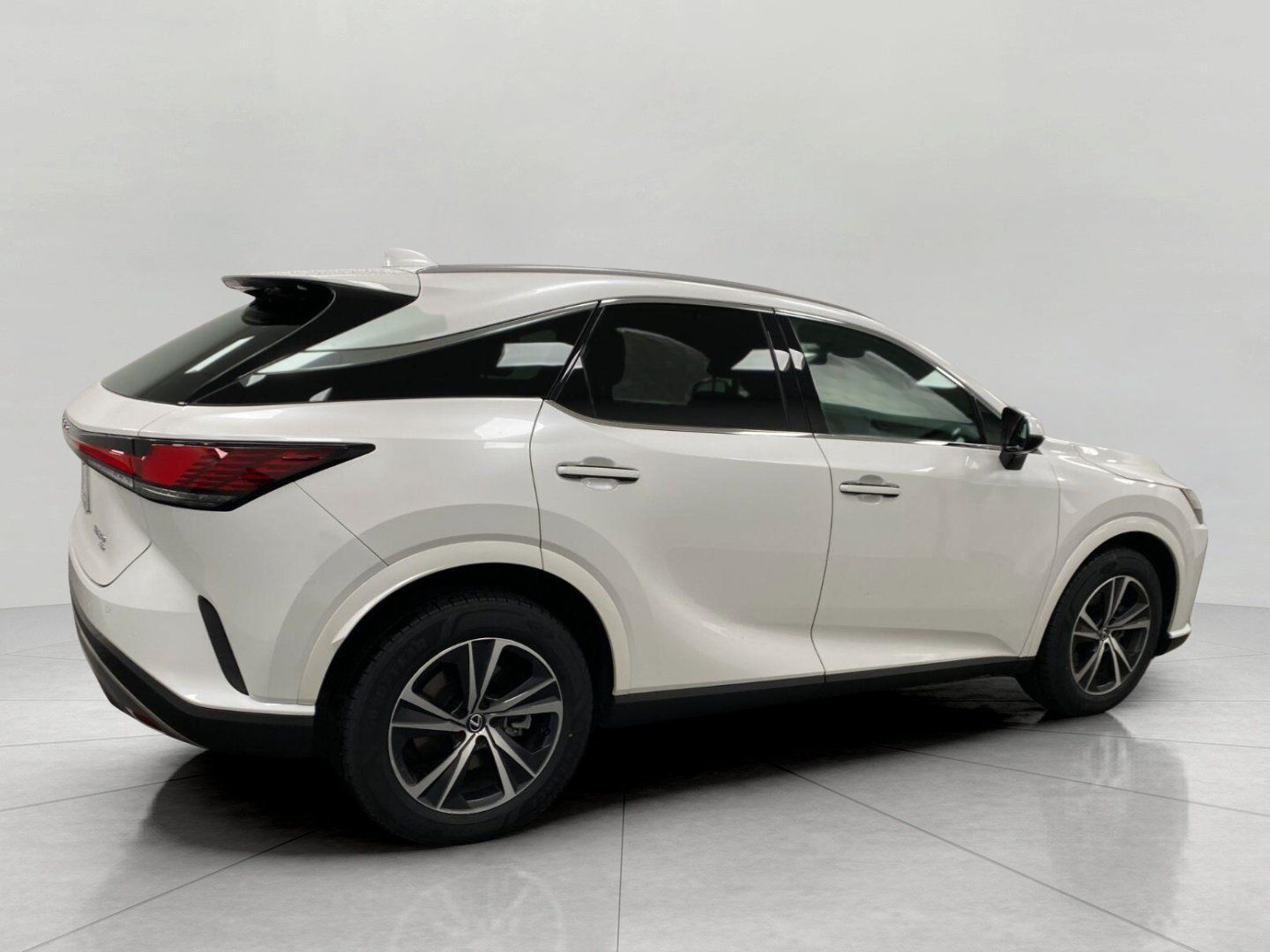 Used 2024 Lexus RX 350 Premium w/ Convenience Package AWD/4WD image 3