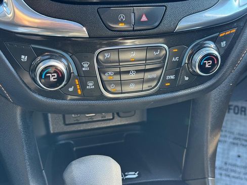 Used 2023 Chevrolet Equinox Premier image 23