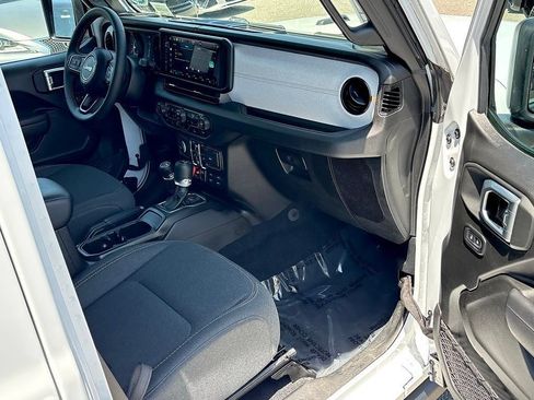 Used 2024 Jeep Wrangler Unlimited Sport AWD/4WD image 28