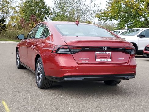 New 2025 Honda Accord EX-L image 2