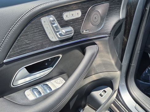 Certified 2025 Mercedes-Benz GLS 450 4MATIC image 15