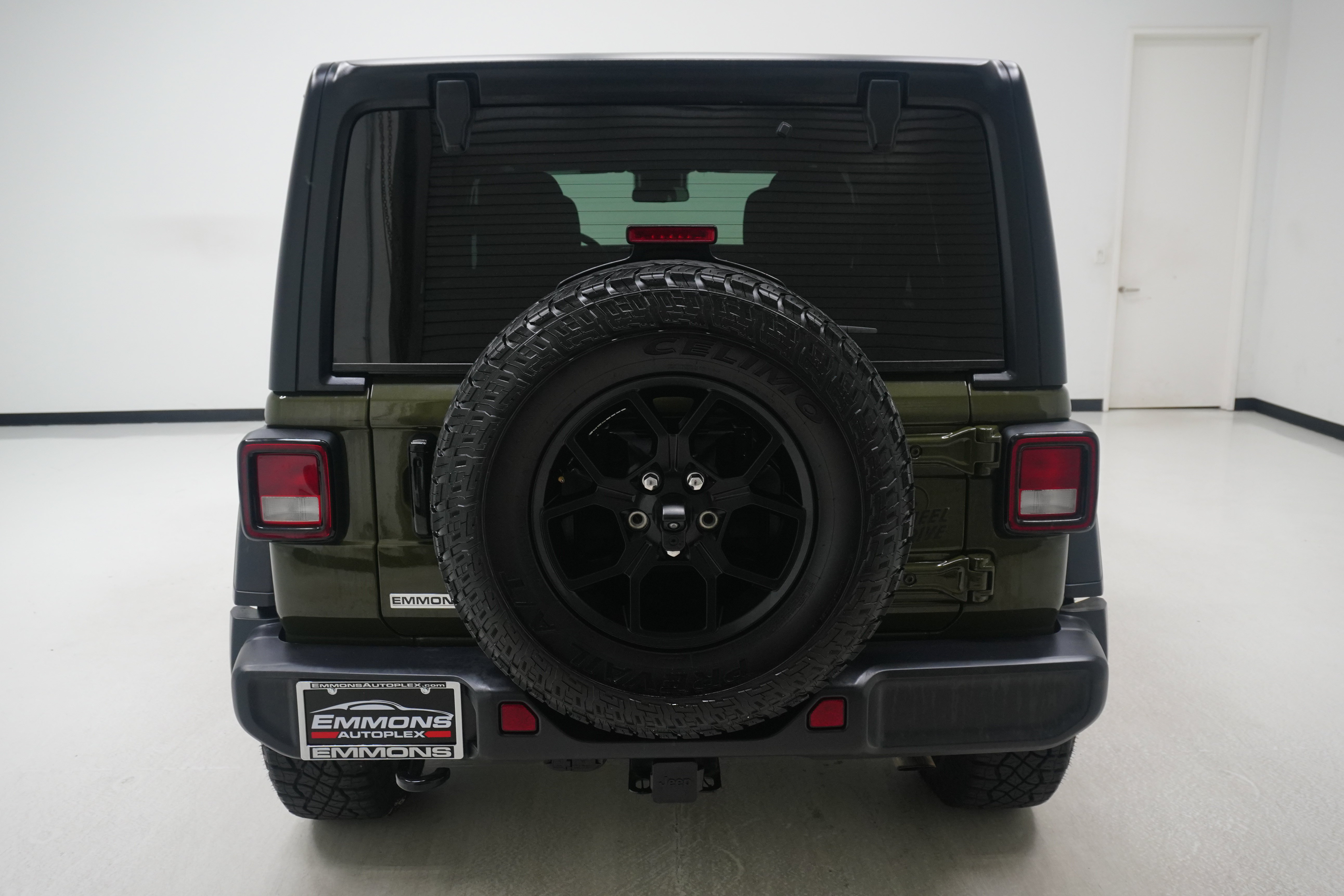 Used 2024 Jeep Wrangler Unlimited Sport AWD/4WD image 5