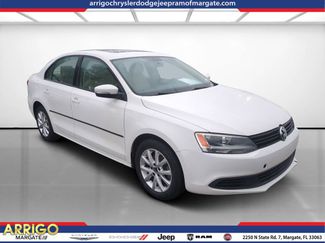 Used 2011 Volkswagen Jetta SE video 1