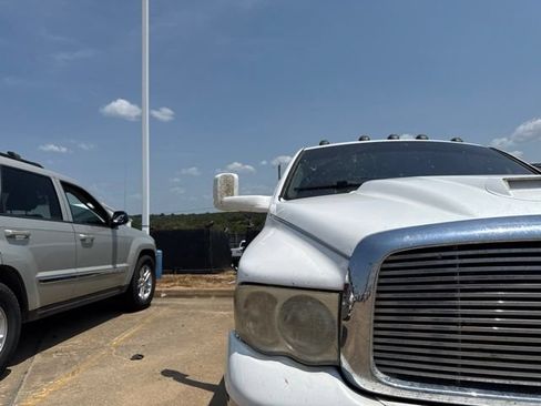 Used 2003 Dodge Ram 3500 Truck SLT RWD image 5