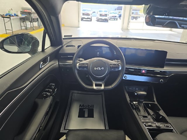 Used 2025 Kia K5 GT-Line AWD/4WD image 12