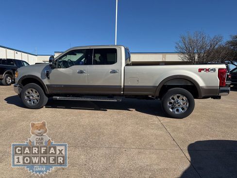 Used 2017 Ford F350 Lariat w/ Lariat Ultimate Package image 4