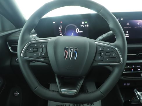 Used 2025 Buick Envista Avenir image 17