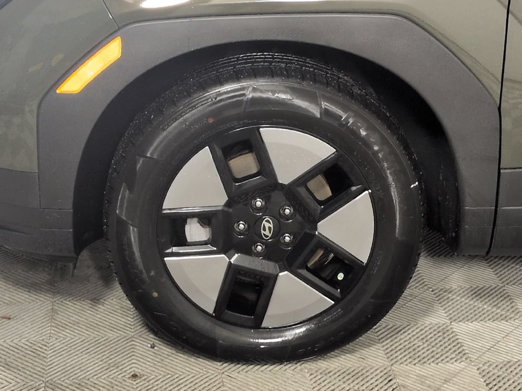 Used 2024 Hyundai Santa Fe SEL FWD image 13