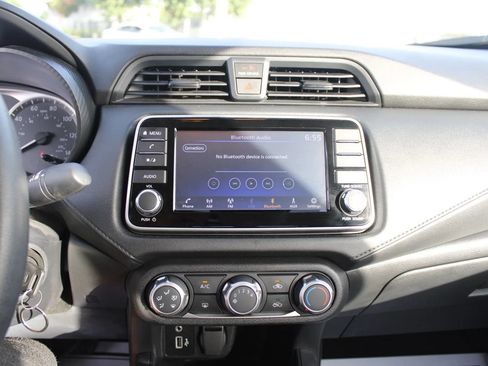 Used 2025 Nissan Versa S w/ S Plus Package FWD image 17