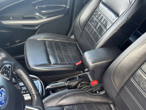 Used 2020 Ford EcoSport Titanium image 30