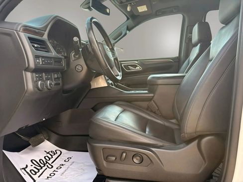 Used 2021 Chevrolet Suburban LT w/ LT Signature Package AWD/4WD image 18