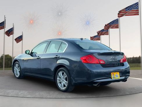 Used 2011 INFINITI G37 x Sedan w/ Premium Pkg image 6