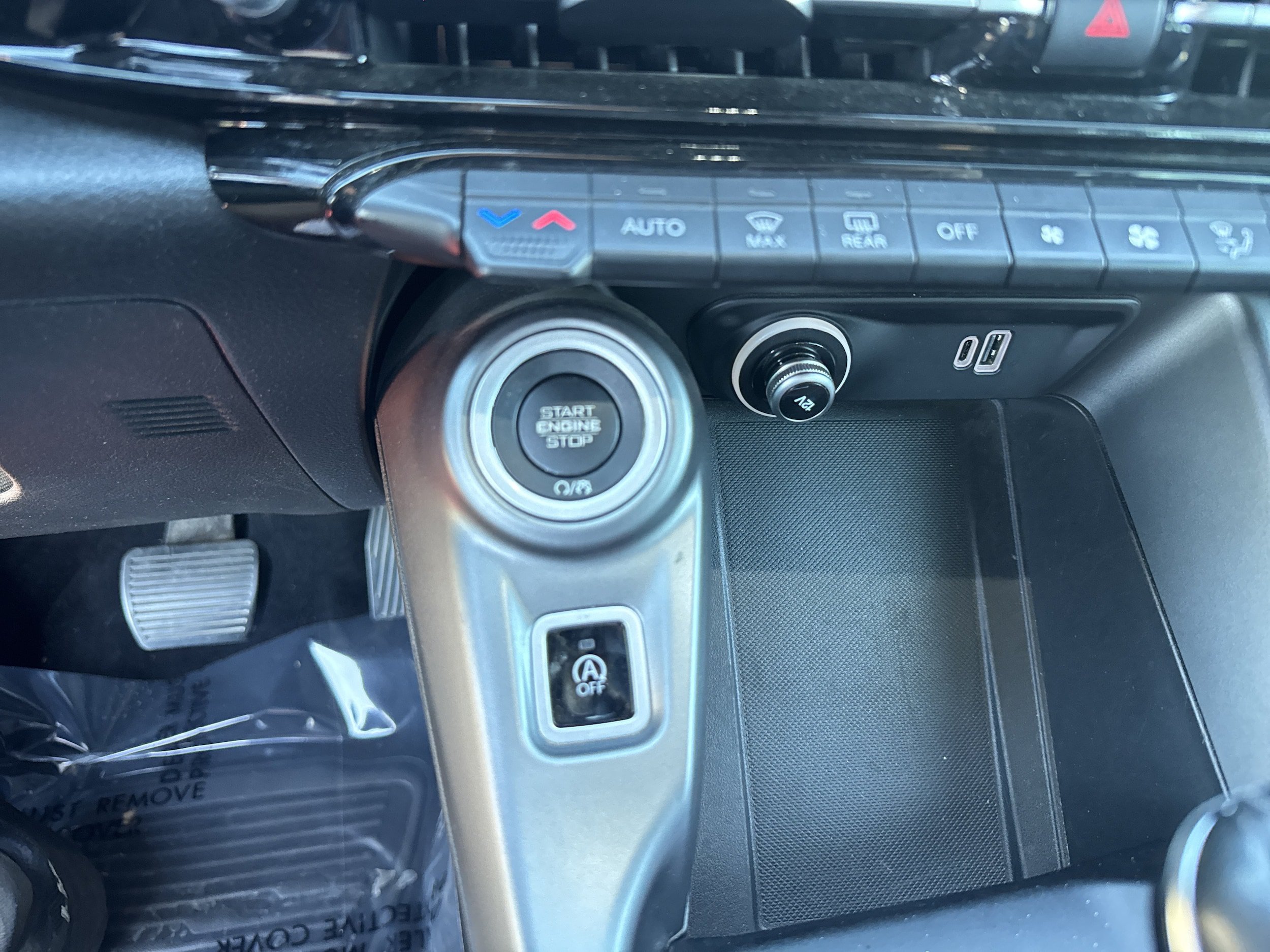 Used 2024 Dodge Hornet GT AWD/4WD image 13