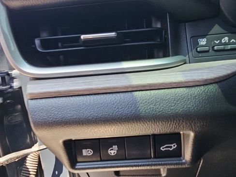 Used 2024 Toyota Grand Highlander AWD image 15