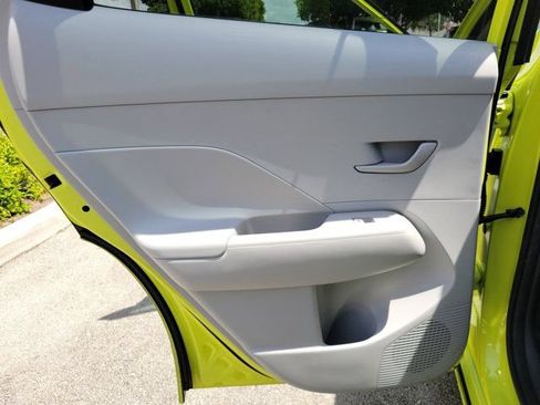 Used 2024 Hyundai Kona SEL FWD image 8