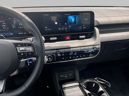 Certified 2025 Hyundai Ioniq 5 SEL RWD image 6
