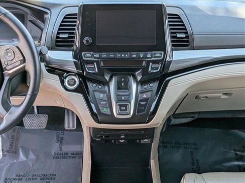 Certified 2024 Honda Odyssey Elite image 12