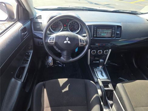 Used 2017 Mitsubishi Lancer ES FWD image 20