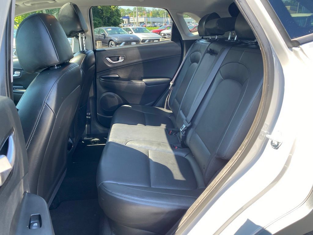 Certified 2023 Hyundai Kona Limited AWD/4WD image 14