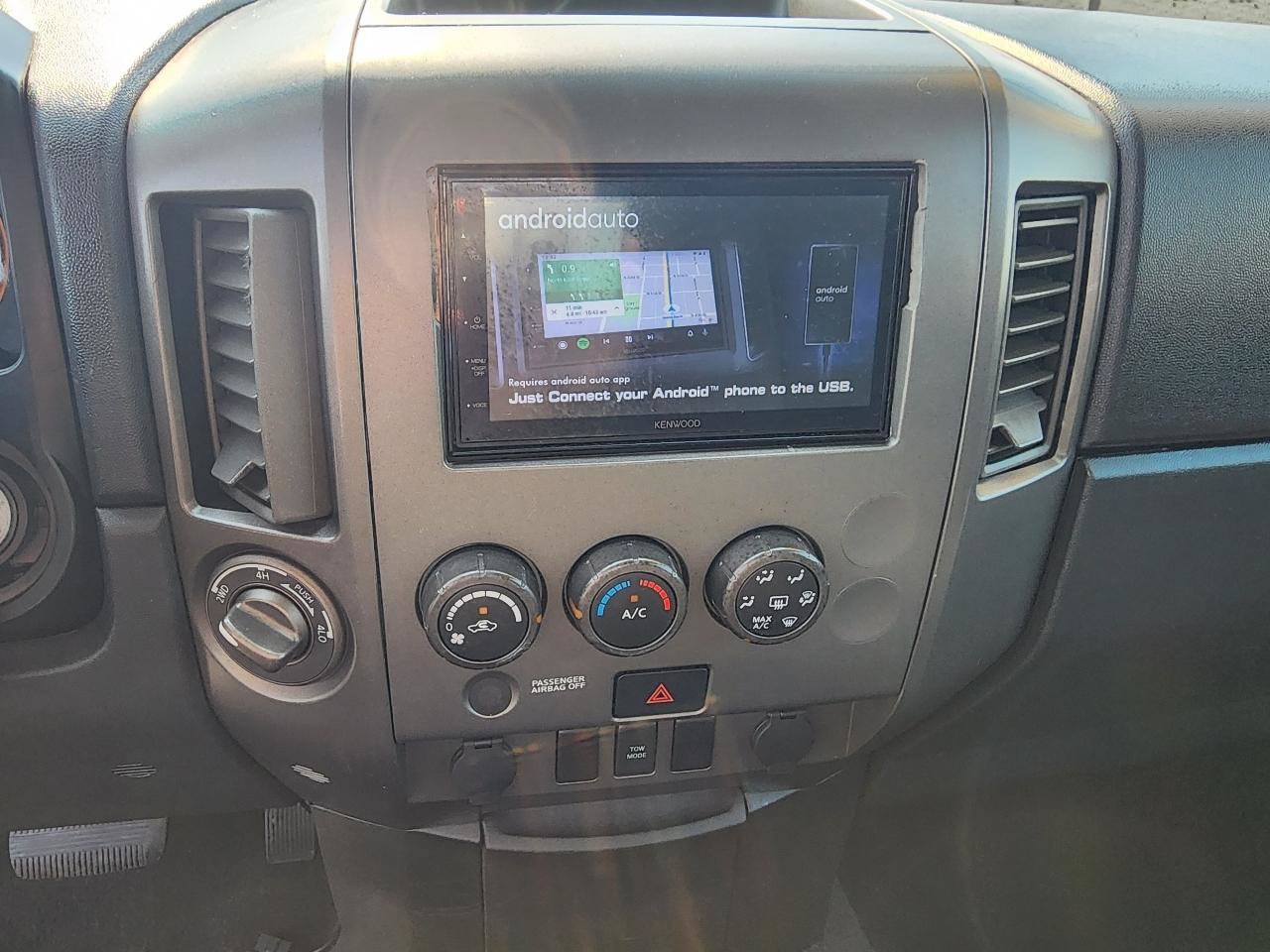 Used 2014 Nissan Titan S AWD/4WD image 18