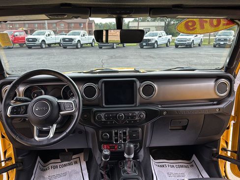 Used 2019 Jeep Wrangler Unlimited Rubicon image 16