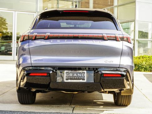 New 2027 INFINITI QX65 Luxe AWD/4WD image 11